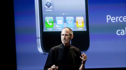 Die Probleme mit dem iPhone 4 bringen dem erfolgsverwöhnten Apple-Konzern seit Wochen negative Schlagzeilen.