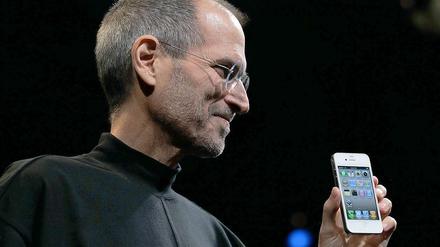 Apple-Chef Steve Jobs präsentiert das neue iPhone.