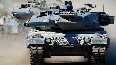 Der Kampfpanzer Leopard 2 gehört zu den Exportschlagern des deutschen Panzerbauers Krauss-Maffei Wegmann (KMW).