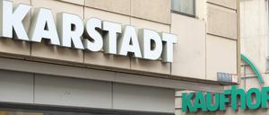 Fusionieren Karstadt und Kaufhof? Gerüchte gibt es seit längerem.