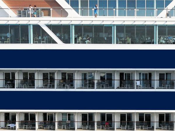 Schwimmendes Hochhaus. Die neue Kreuzfahrtschiff-Generation bietet oft Platz für mehr als 4000 Passagiere. 