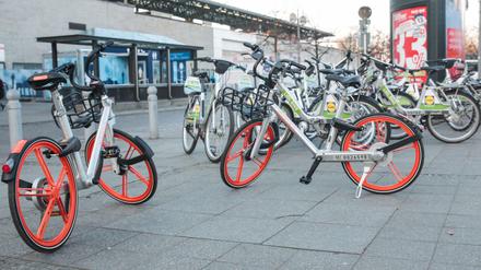 Auch in Berlin kann man Räder von Mobike ausleihen.