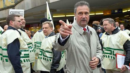Kampfansage. GDL-Chef Claus Weselsky kündigt den achten Streik der Lokführer an. 