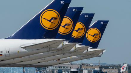 Die Lufthansa leidet unter starkem Personalmangel.