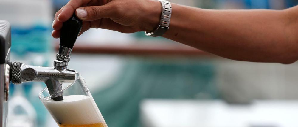 Bier aus dem Zapfhahn wird teurer – zumindest für die Wirte. 