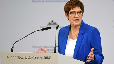 Verteidigungsministerin Annegret Kramp-Karrenbauer (CDU) bei der Münchner Sicherheitskonferenz. Den Parteivorsitz will sie loswerden.