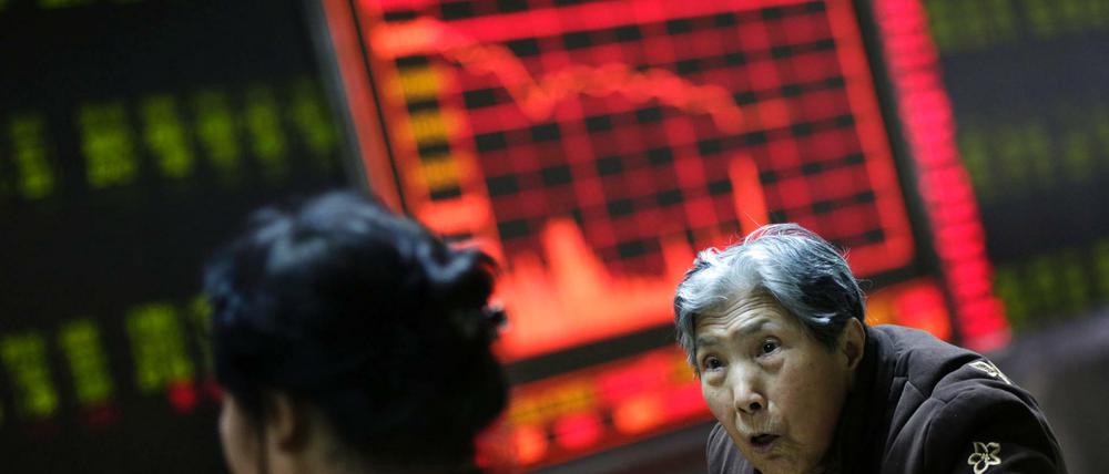 Turbulenzen: Die chinesischen Börse wurden am Montag von einem massiven Kursverlust heimgesucht. 