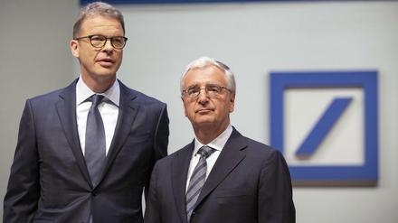 Christian Sewing (links) plant einen grundlegenden Umbau der Deutschen Bank, Aufsichtsratschef Paul Achleitner darf trotzdem bleiben.