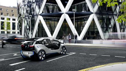 Noch fährt der i3 als Konzeptfahrzeug. Im kommenden Jahr will BMW das kleine Elektroauto auf den Markt bringen.