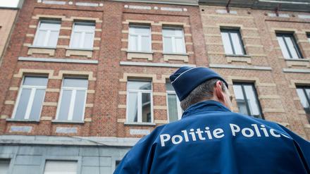 Ein Polizist patrouilliert in der belgischen Hauptstadt.
