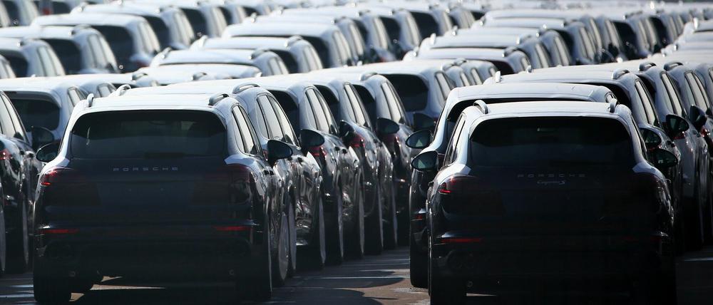 Eine Kaufprämie für Autos mit CO2-Emissionen bis 140 Gramm pro Kilometer würde auch einige Hybrid-SUVs begünstigen.