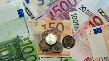 Beliebte Scheine. Euro-Geldscheine im Wert von mehr als 1000 Milliarden Euro sind aktuell im Umlauf. 