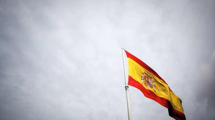 Die Ratingagentur S&amp;P hat Spaniens Bewertung um zwei Punkte auf BBB+ heruntergestuft.