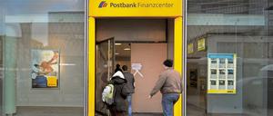 Die Postbank hat technische Probleme mit ihren Überweisungsterminals.