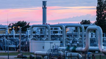 Rohrsysteme und Absperrvorrichtungen in der Gasempfangsstation der Ostseepipeline Nord Stream 1 und der Übernahmestation der Ferngasleitung OPAL (Ostsee-Pipeline-Anbindungsleitung)