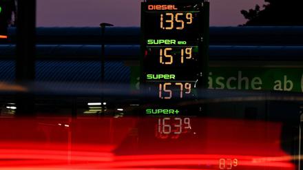 Kraftstoffe wurden um fast 27 Prozent teurer.