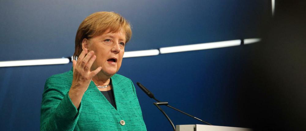 Bundeskanzlerin Angela Merkel (CDU) spricht auf dem Tag der Deutschen Industrie.