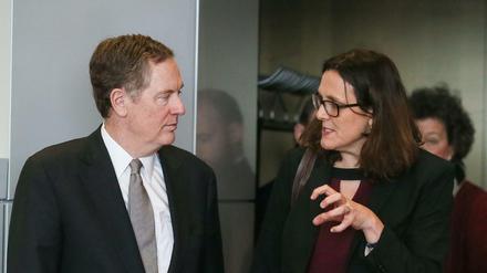 Europas Handelskommissarin Malmström (mit US-Handelsvertreter Robert Lighthizer) warnt vor US-Strafzöllen ab dem 1. Mai.