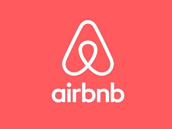 Das Logo des Tourismuskonzerns Airbnb.