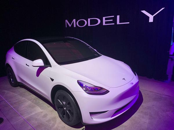 Das neue Tesla Model Y wurde am Donnerstagabend in Los Angeles vorgestellt.