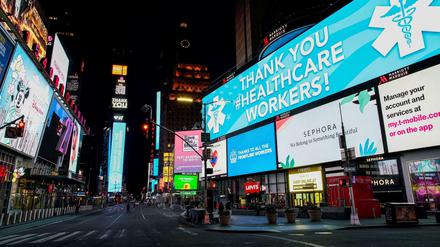 Symbol der Krise: Der fast menschenleere Times Square in New York. 