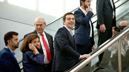 Tsipras will an die Sozialkassen ran. 
