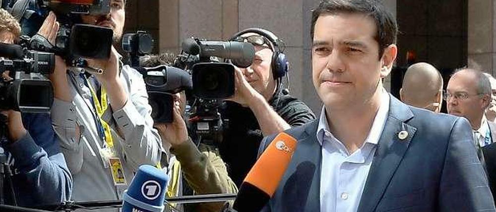 Alexis Tsipras nach seiner Ankunft am Donnerstag (23. April 2015) beim Sondergipfel der EU in Brüssel.