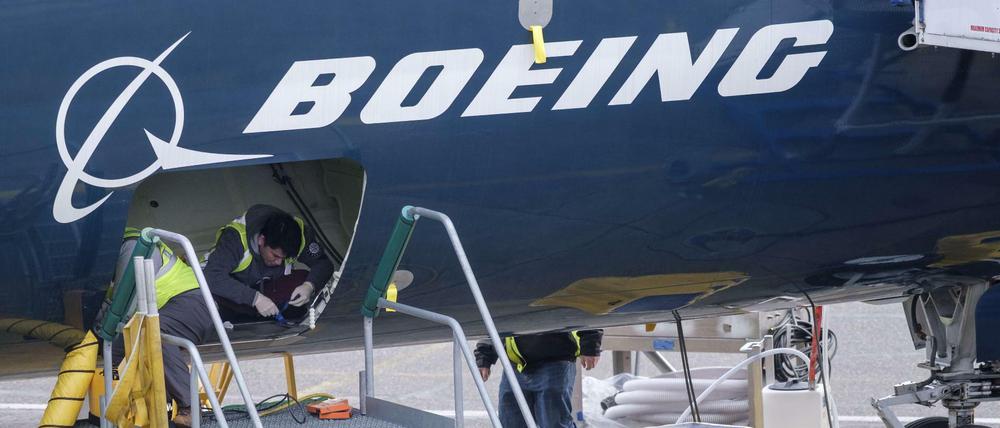 Boeing stoppt die AUslieferung seiner 737 Max. Maschinen dieses Typs sind derzeit weltweit mit einem Startverbot belegt.
