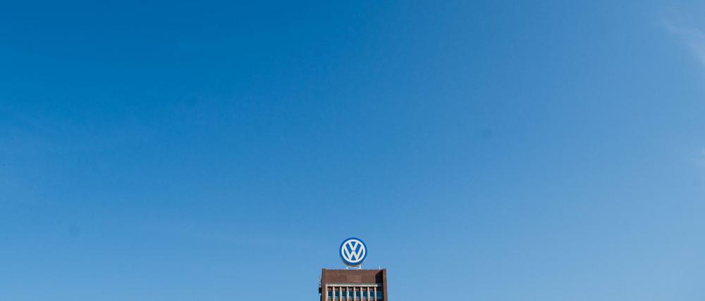 Zehntausende VW-Mitarbeiter wollen am Mittwoch ihrem Unmut über die stockende Haustarifrunde bei dem Autobauer Luft machen. 