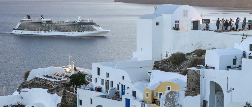 Touristenmagnet. Griechische Inseln wie Santorin sind auch in diesem Sommer gut besucht. Das hilft bei der Sanierung. 