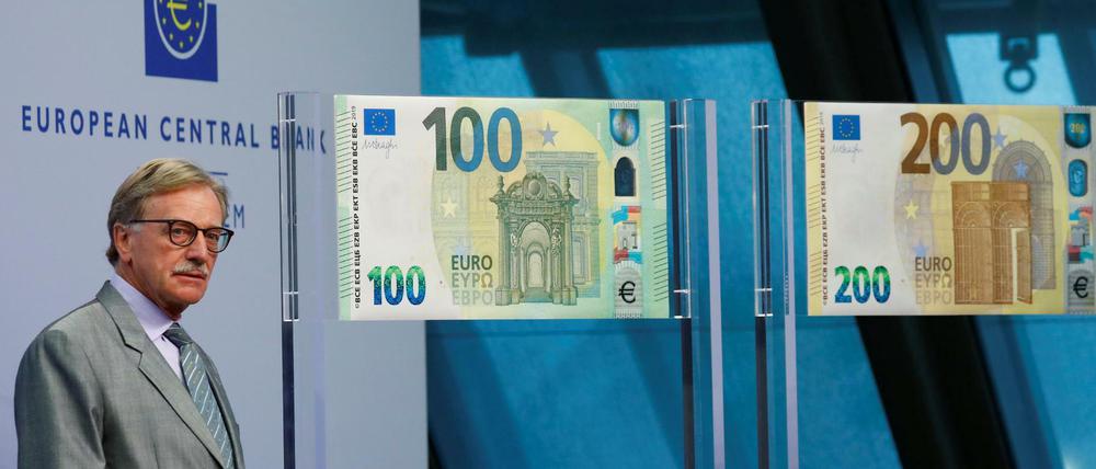 Die neuen 100- und 200-Euro-Scheine.
