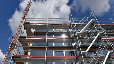 Trotz Bauboom steigen die Preise für Immobilien weiter an.