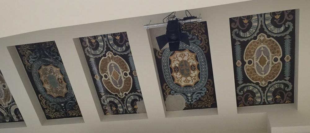 Deckenmalereien im alten Fernsprechamt und jetztigem Kabbalah Centre
