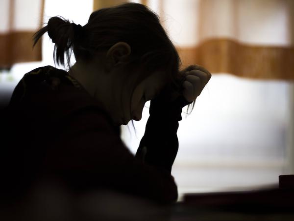 Bei den 15- bis 17-jährigen Mädchen stiegen die Behandlungszahlen bezüglich Depressionen.