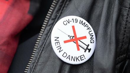 Jacke einer Teilnehmerin einer Wahlkampfveranstaltung der AfD in Görlitz 