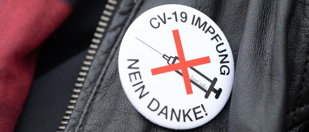 Jacke einer Teilnehmerin einer Wahlkampfveranstaltung der AfD in Görlitz 