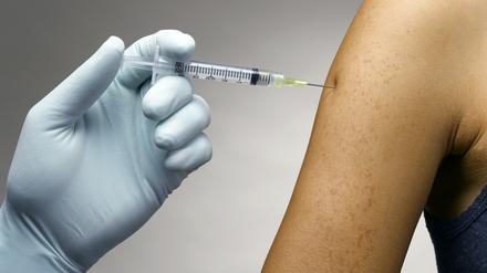 Impfungen schützen vor schweren Verläufen von Covid-19, aber nicht immer vor Folgebeschwerden.