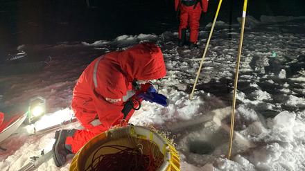 Aus hunderten Metern Wassertiefe fing das MOSAiC-Team mit Langleinen Fische aus dem überfrorenen Nordpolarmeer.