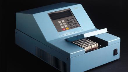 Design-Ikone in der Biotech: „Baby blue“ heißt dieser frühe Prototyp einer PCR-Maschine.