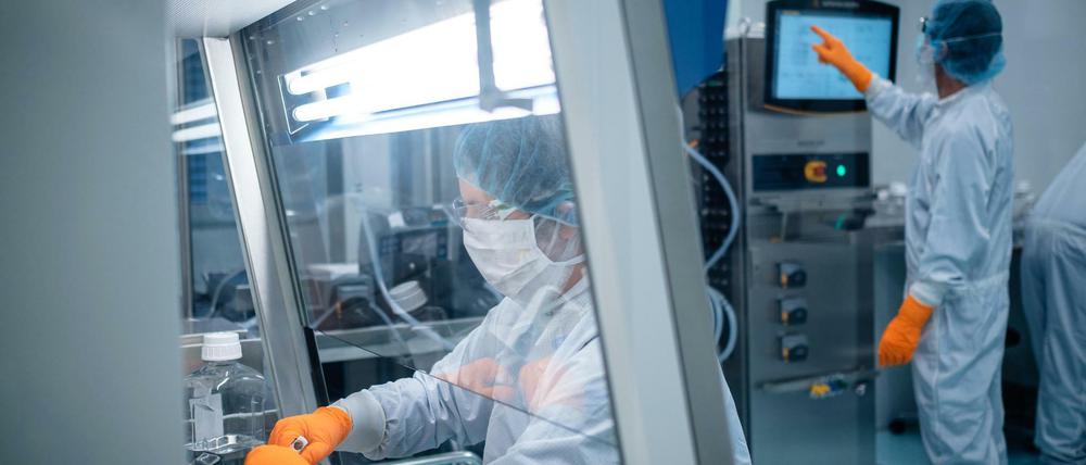 Das Mainzer Biotechnologie-Unternehmens Biontech hat zusammen mit Pfizer den ersten Covid-19-Impfstoff auf den europäischen Markt gebracht.