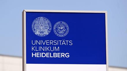 Am Dienstag gab der Aufsichtsrat des Universitätsklinikums Heidelberg Änderungen in Vorstand und Direktion des renommierten Krankenhauses als Reaktion auf die Affäre um den "HeiScreen"-Bluttest bekannt. 