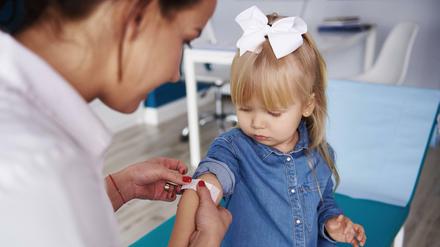 Laut ersten Schätzungen lag die Wirksamkeit des Biontech-Impfstoffes bei Kleinkindern bis zu fünf Jahren bei 80,3 Prozent.
