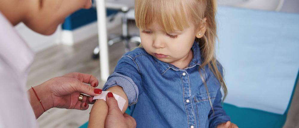 Laut ersten Schätzungen lag die Wirksamkeit des Biontech-Impfstoffes bei Kleinkindern bis zu fünf Jahren bei 80,3 Prozent.