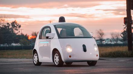 Die Zukunft des Verkehrs? Der Prototyp eines selbstfahrenden Autos von Google. 