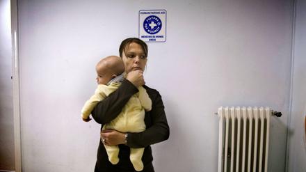 Die Krise in Griechenland bringt für die Menschen viele Probleme mit sich, auch in der Gesundheitsversorgung. Doch die Säuglingssterblichkeit hat sich durch die Krise nicht, wie behauptet, erhöht.