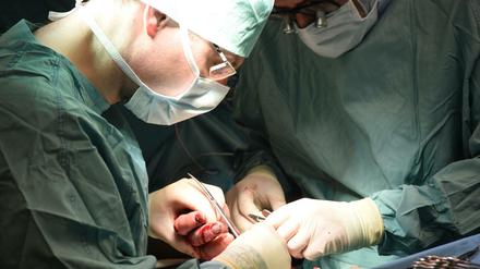 Chirurgen werden vor allem auf dem Land immer seltener, warnt die Fachgesellschaft.