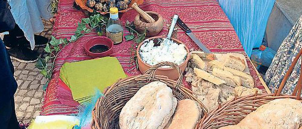 Essen wie die Römer - das können in Dahlem ausprobieren.