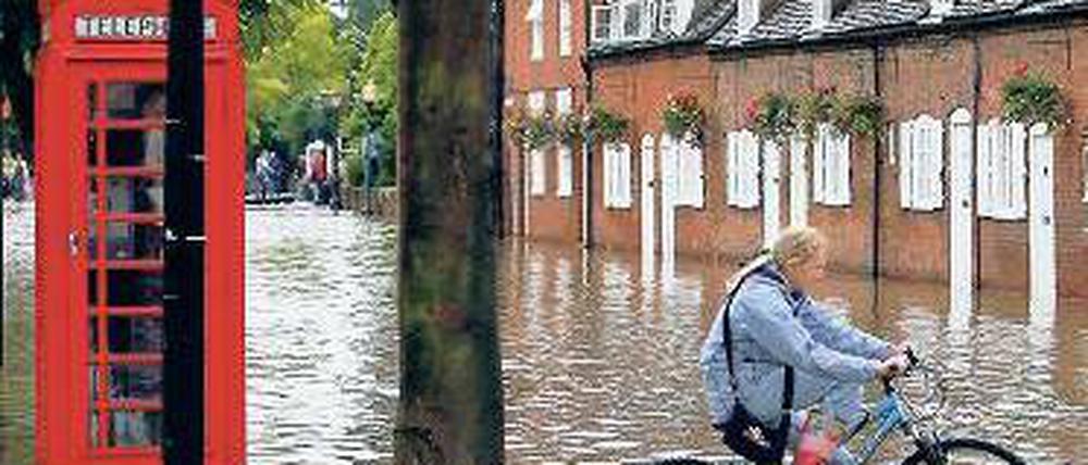 Überflutet. In Nordeuropa gibt es infolge der Erderwärmung mehr starke Regenfälle als früher. Diese Vermutung haben jetzt Wissenschaftler erstmals bestätigt.