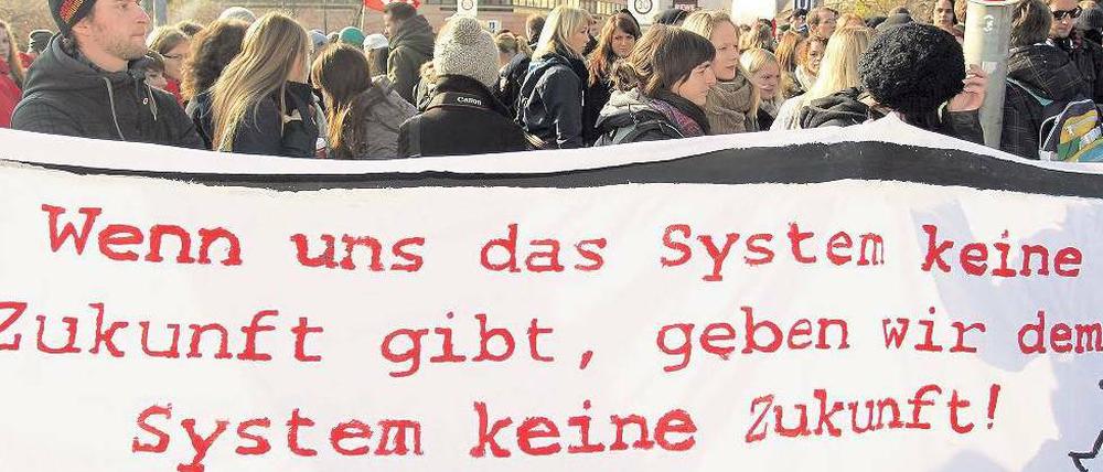 Empört. Bundesweit folgten Studenten dem Aufruf zum „Bildungsstreik“. Foto: dpa