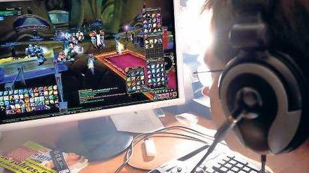 Gewalt. Am Computer ist "World of Warcraft" ein Spiel.